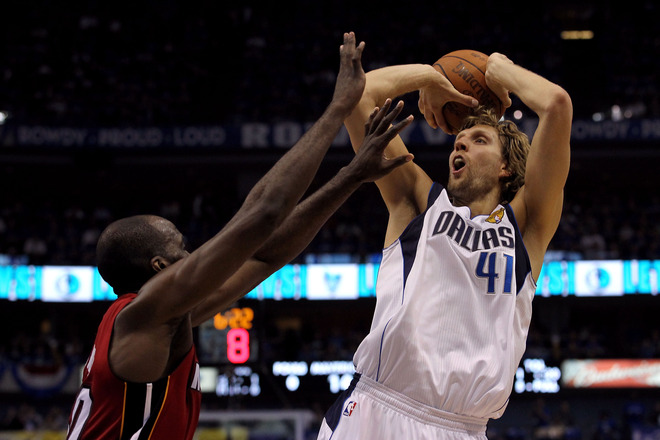 Dirk_Nowitzki_Fadeaway_NBA_Finals